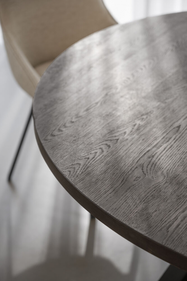 Table à manger 'Maddock' Ronde 135cm - Chêne foncé