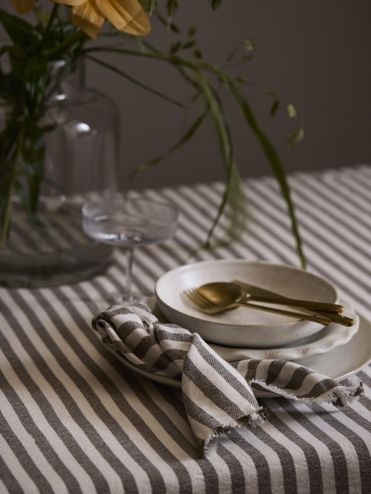 Nappe 'Gaby' 140x280 - Brun