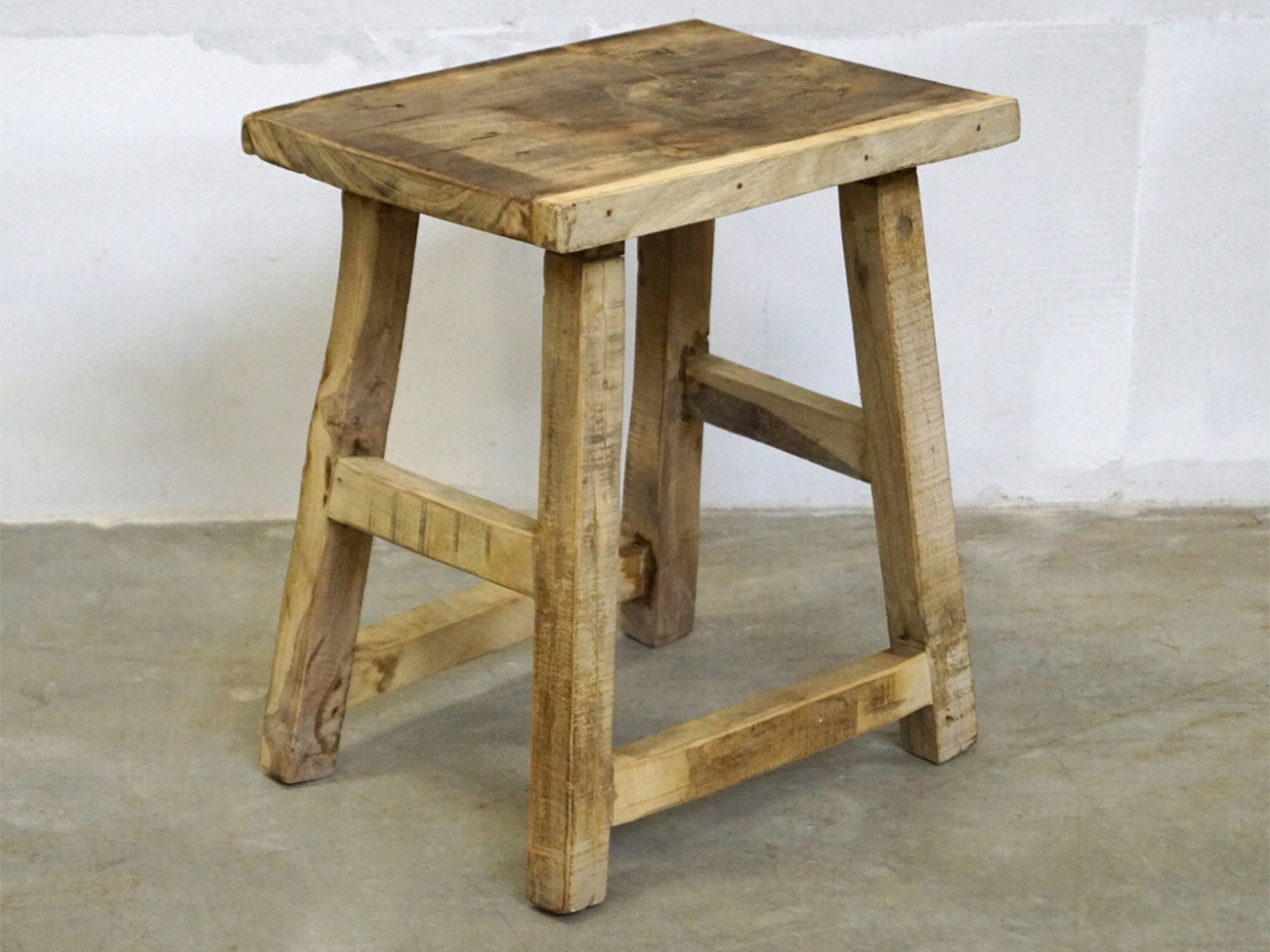 Tabouret 'Raw' - Bois Recyclé