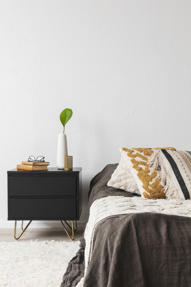 Table de nuit 'Elle' - Noir/Laiton