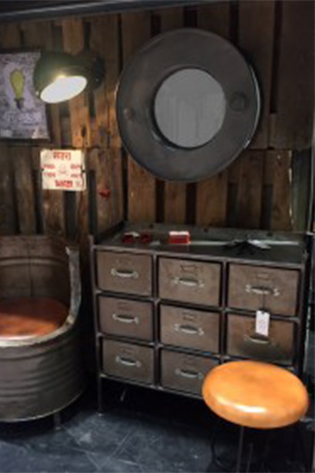 Armoire avec 9 tiroirs 'Saga' - Vintage/Patine